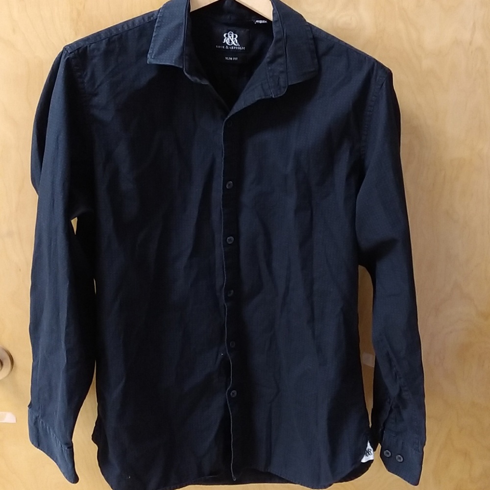 Rock & Republic Men's Black w/purple dots shirt